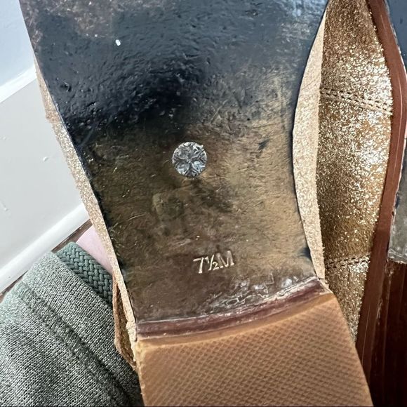 Cynthia Vincent Metallic suede ankle booties - Picture 8 of 8